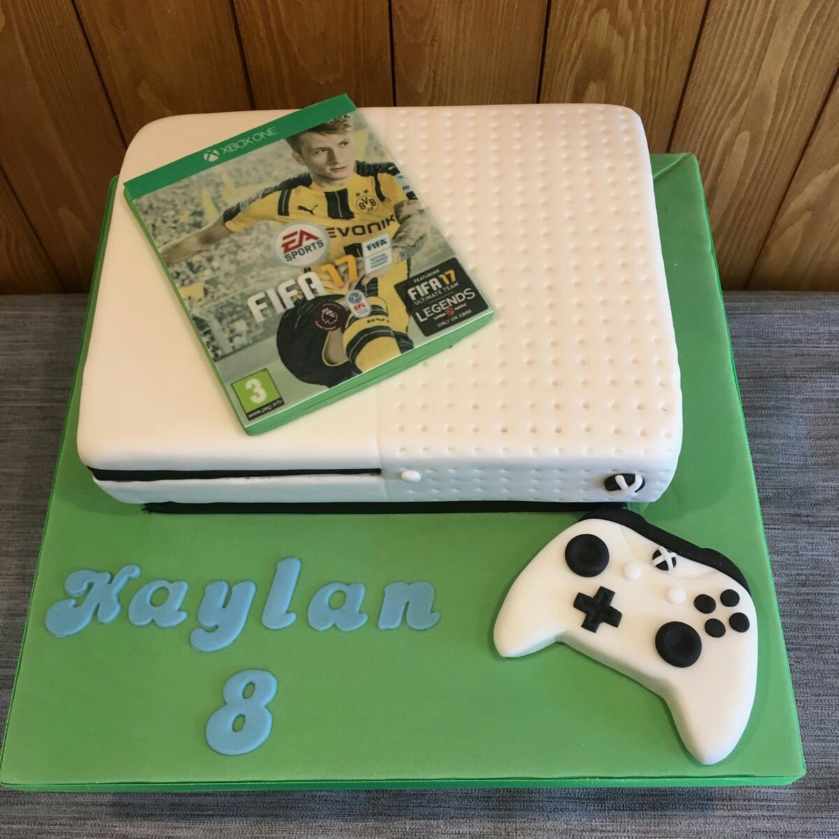 کیک تمام فوندانت xbox one