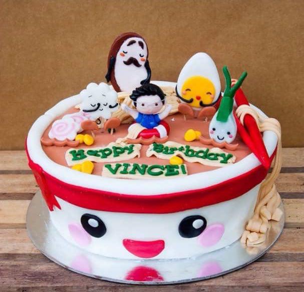 کیک تمام فوندانت طرح vince