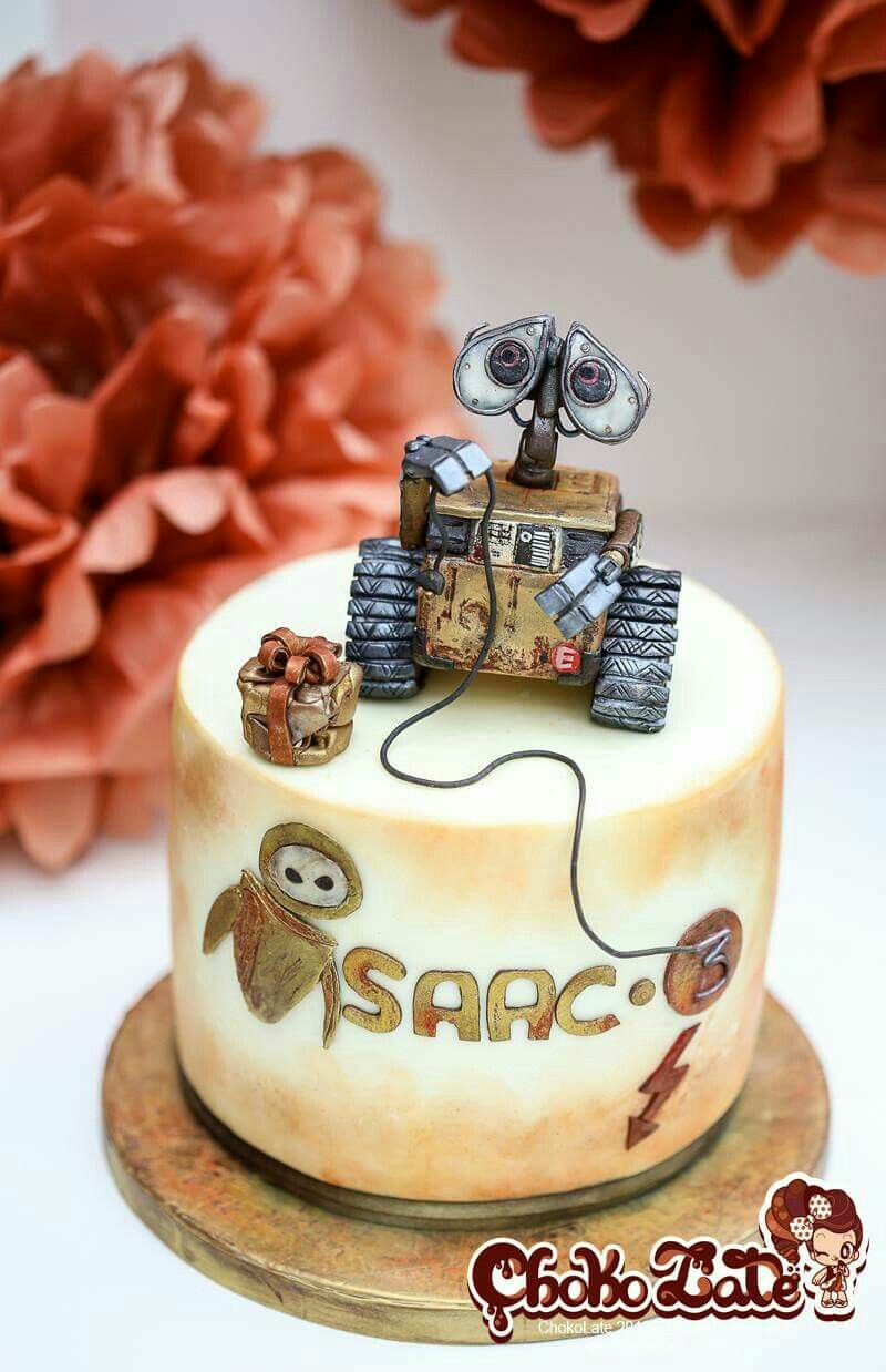 کیک تمام فوندانت طرح 2 Wall E